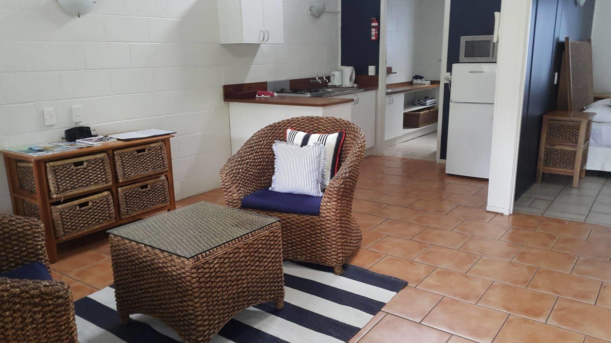 The Black Pearl Beachside Apartments Rarotonga Extérieur photo