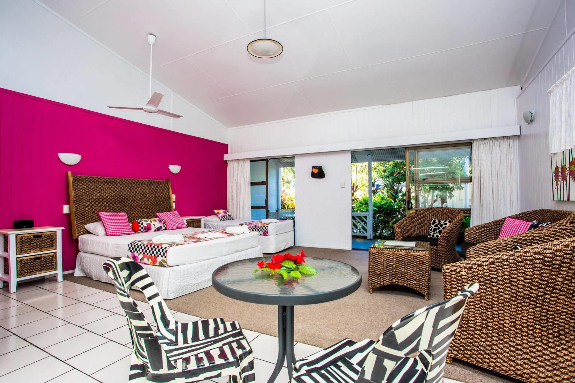 The Black Pearl Beachside Apartments Rarotonga Extérieur photo